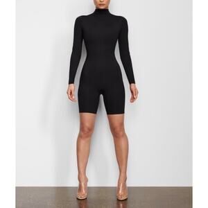 SKIMS All In One Long Sleeve Mid Thigh Bodysuit Solid Black Mockneck EUC XL